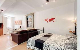 Navona Open Space Aparthotel